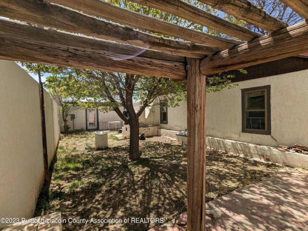 710 W 9TH ST, ROSWELL, NM 88201, photo 1 of 18