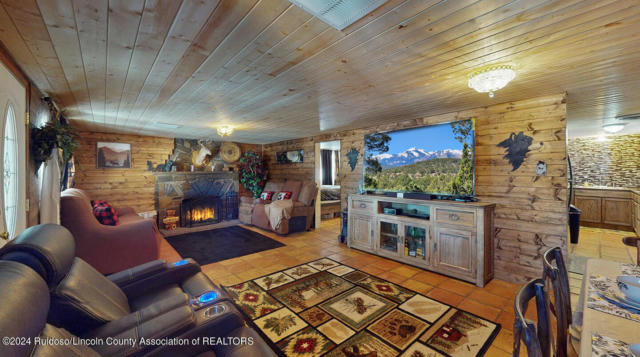 135 JUNCTION RD, RUIDOSO, NM 88345, photo 4 of 35